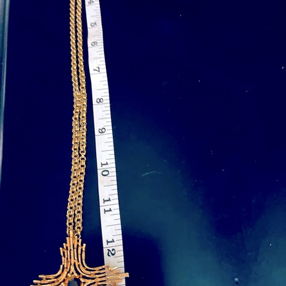 SARAH COVENTRY Vintage 1970s Gold Tone Omega Cross Pendant. - Picture 8 of 13